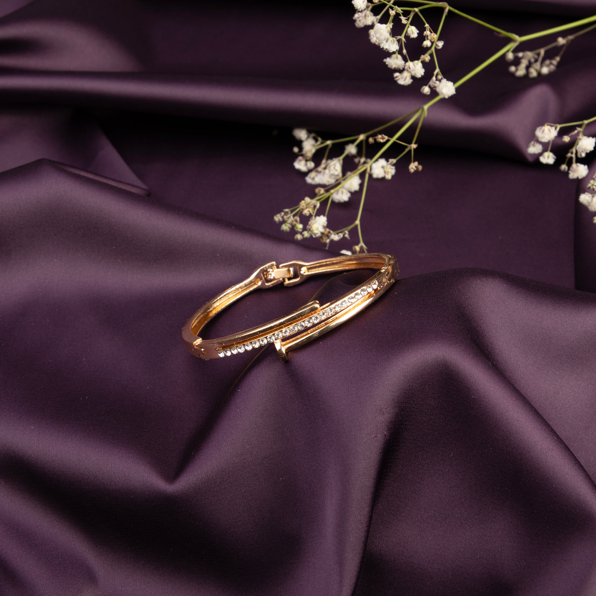 LA FILLE D'OR Crystal Rhinestone Bangle Bracelet,Golden Toned, Hinged Clasp Design (GOLD, One Size)