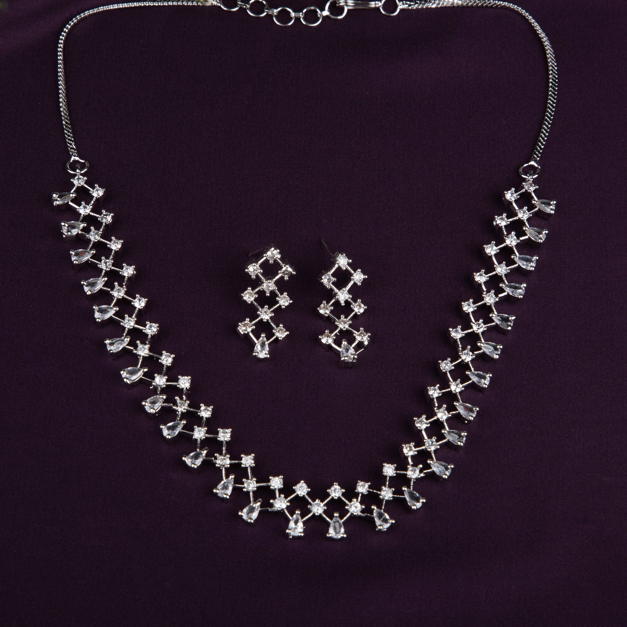 Emerald and Cubic Zirconia Necklace Set, 42 cm Necklace with Earrings (EMRALD GREEN, ONE SIZE)
