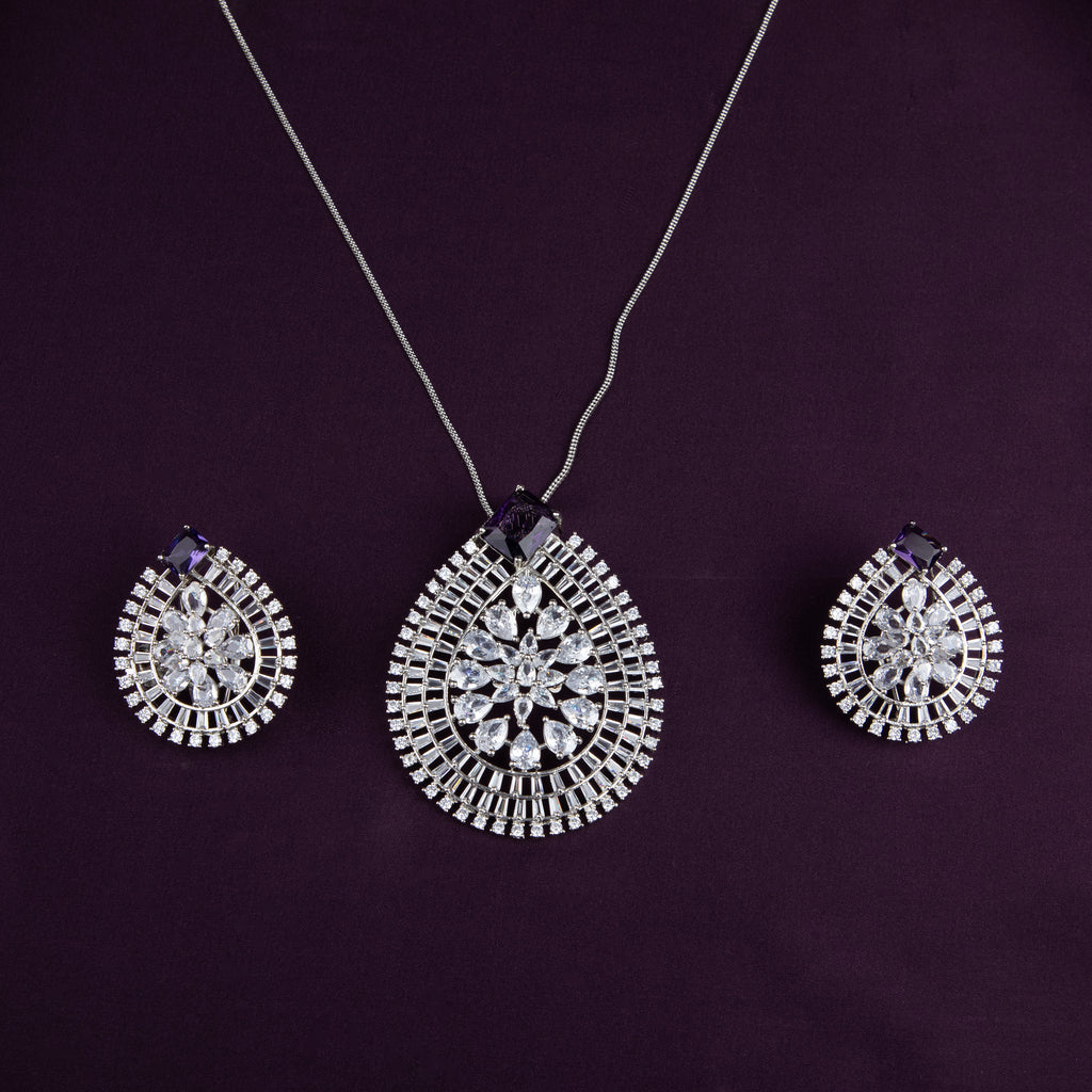 LA FILLE D'OR Elegant Jewellery Set with Pear-Shaped Pendant, Earrings, Purple stones