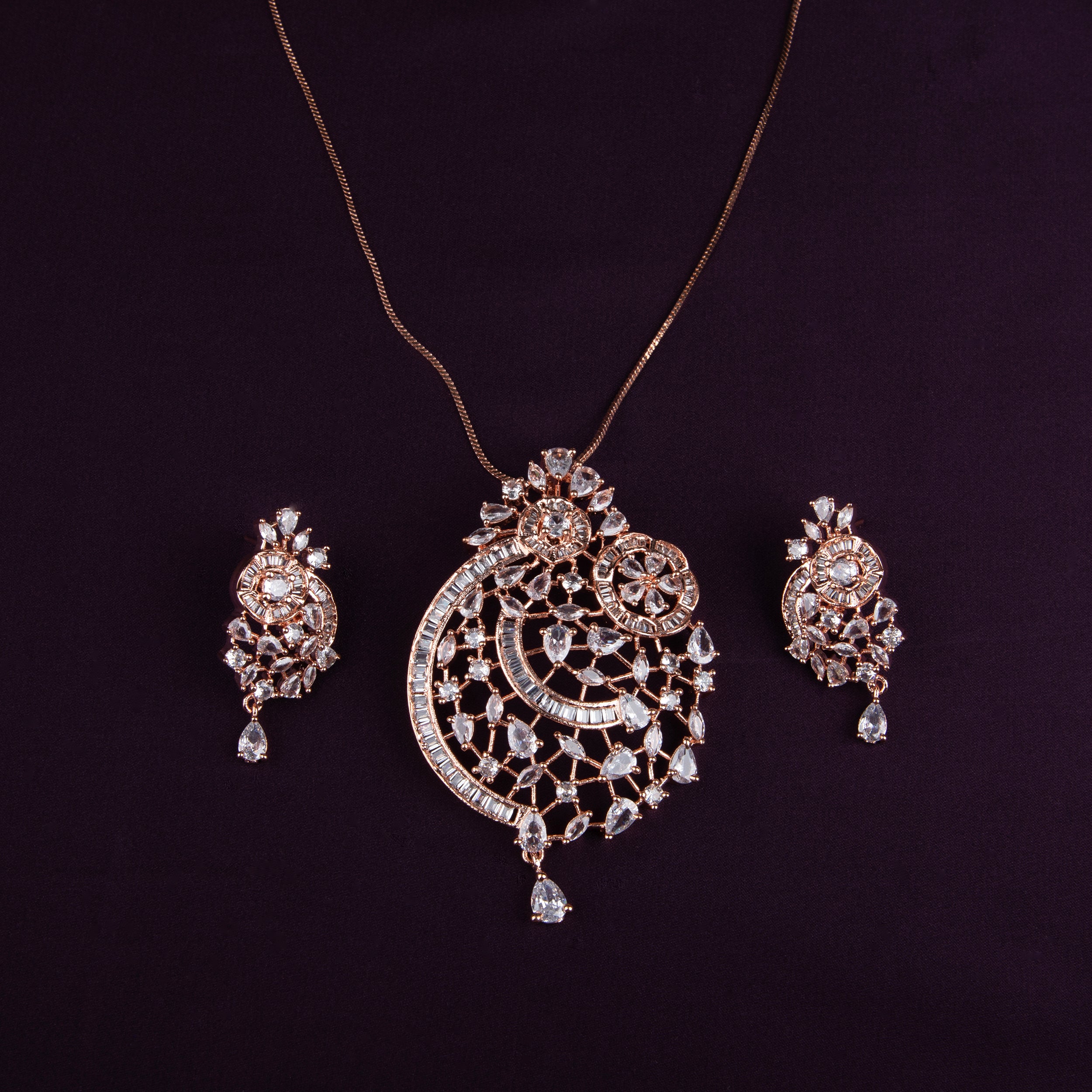 LA FILLE D'OR Rose Gold Plated Rhinestone Pendant Jewelery Set with earrings