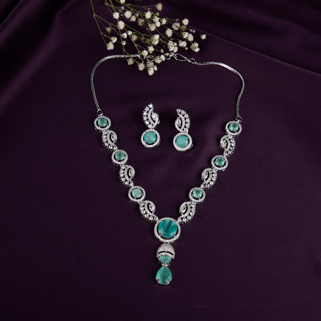 LA FILLE D'OR Elegant aquamarine and White Crystal Necklace Set with Earrings (MINT GREEN, ONE SIZE)