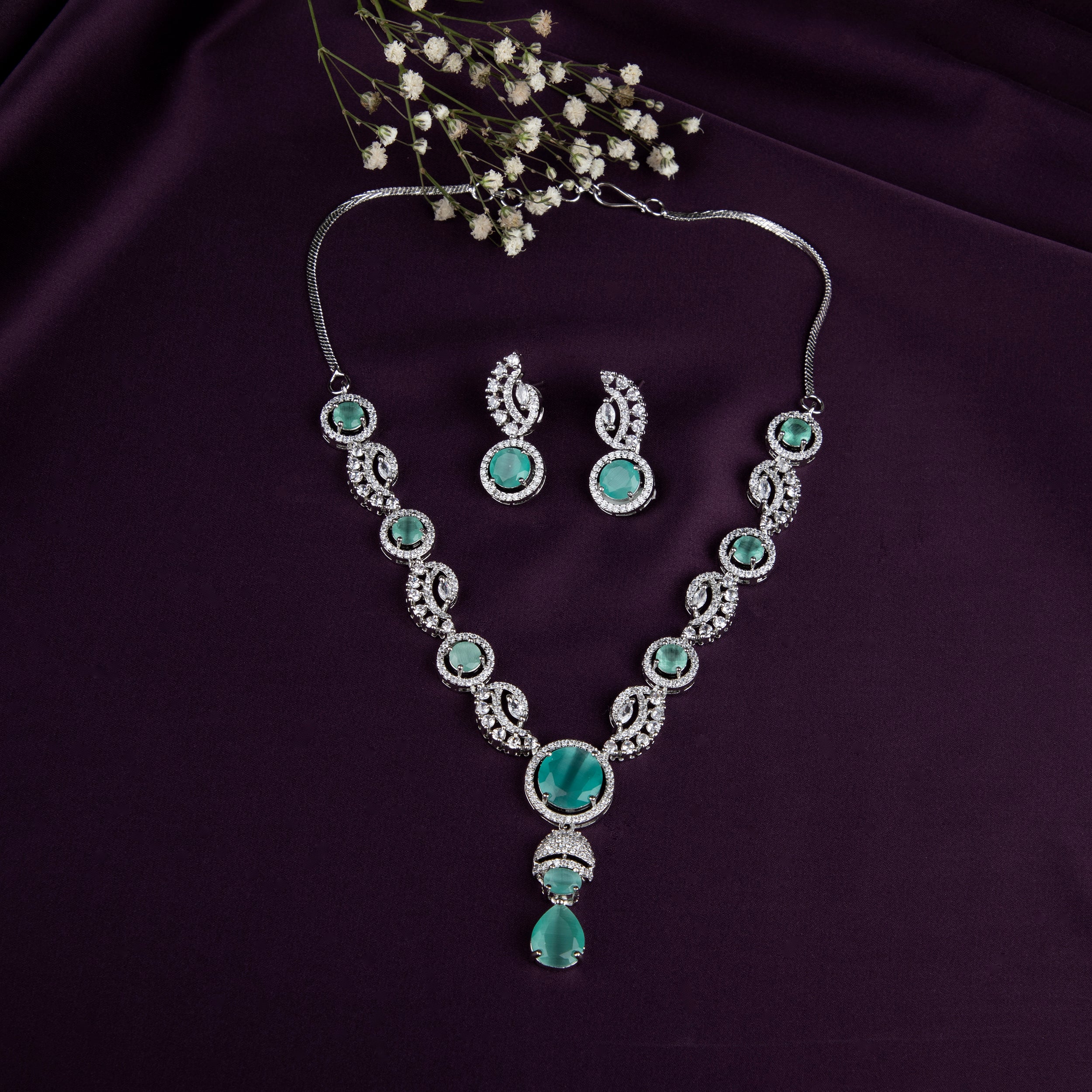 LA FILLE D'OR Elegant aquamarine and White Crystal Necklace Set with Earrings (MINT GREEN, ONE SIZE)