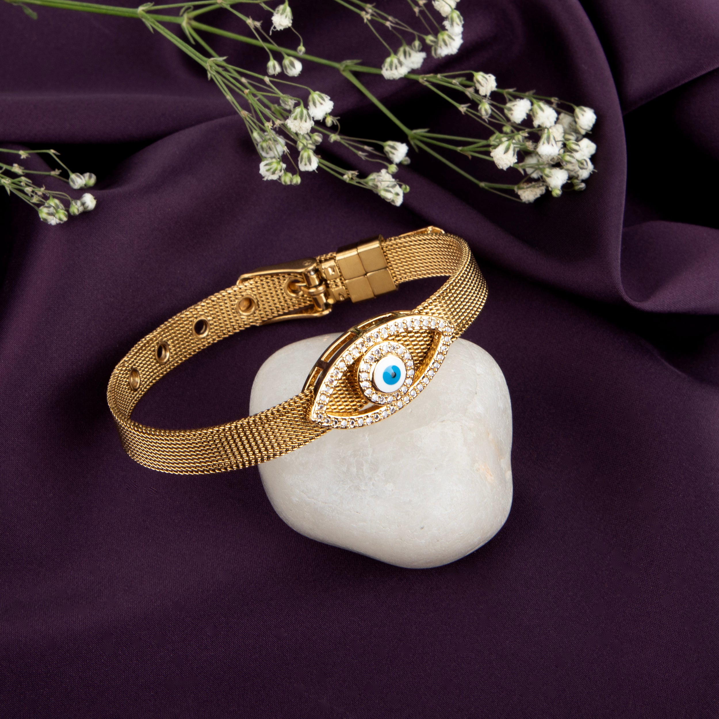 LA FILLE D'OR Evil Eye Mesh Bracelet, Gold-toned Crystal Adjustable Bangle with Blue Eye Charm (GOLD, One Size)