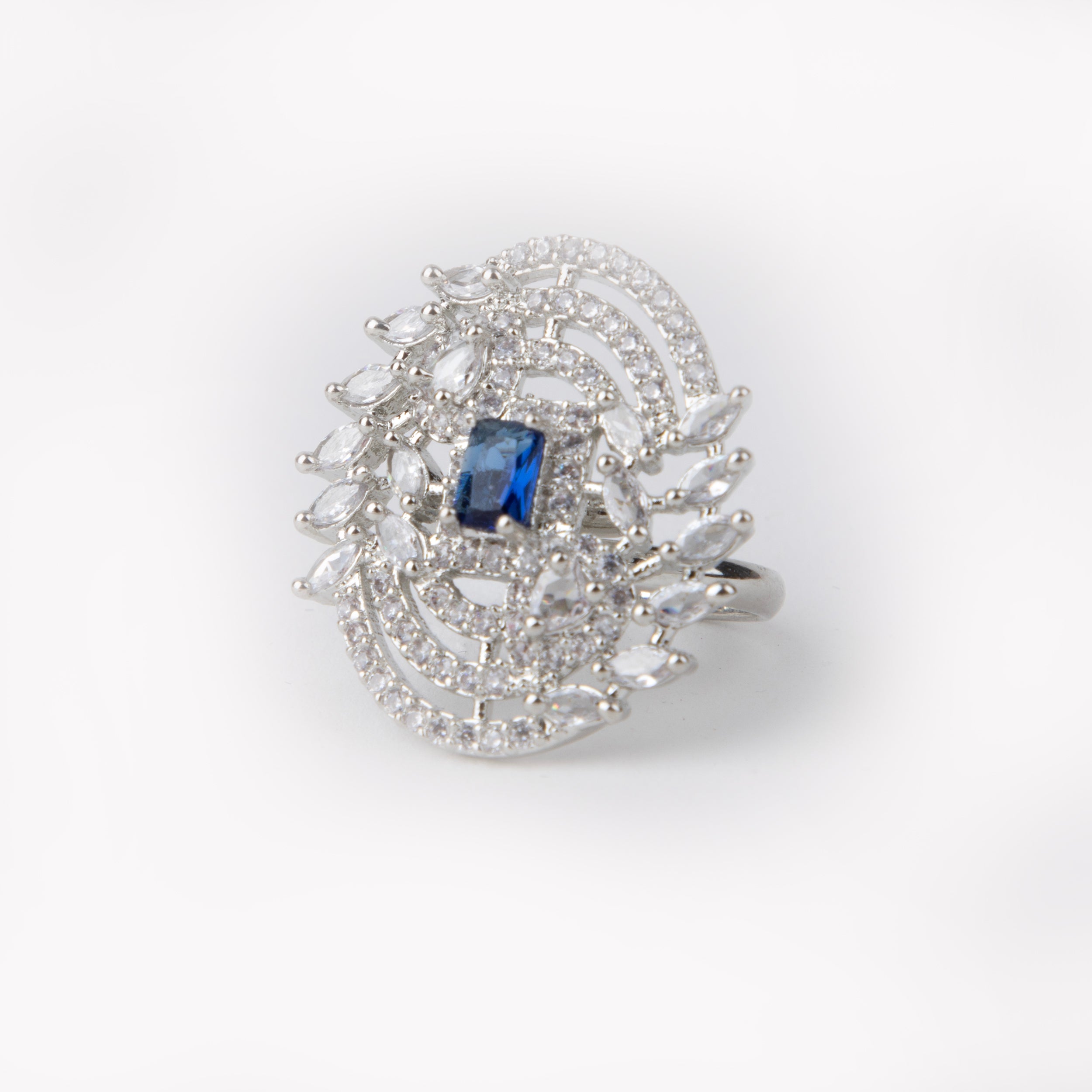 LA FILLE D'OR Vintage Style Sapphire and American Diamond Rings (SILVER BLUE STONE, ADJUSTABLE)