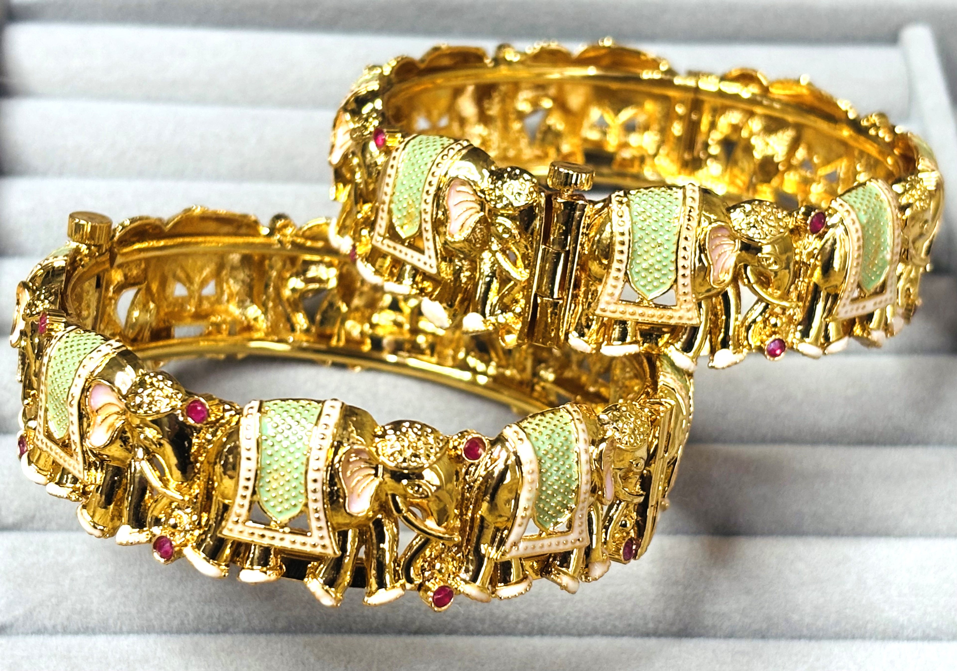 LA FILLE D'OR Vintage Gold-Plated Bracelet, Enamel Design, Ornate Filigree Pattern, SET OF 2