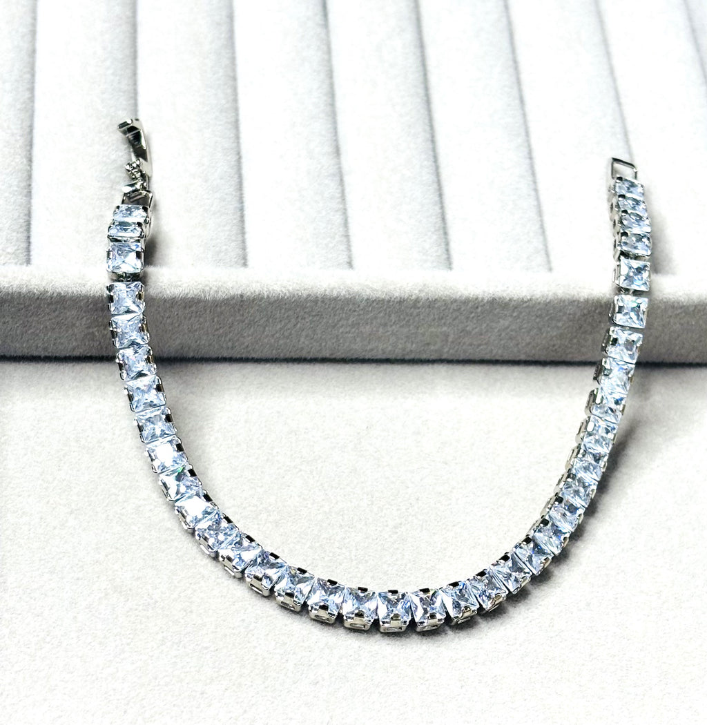 LA FILLE D'OR Crystal Bracelet, silver -Plated Setting, Clear Cubic Zirconia Stones, Classic Design