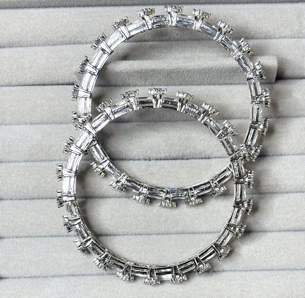 LA FILLE D'OR Luxury Crystal Criss-Cross Bangle, Double Band Design, Silver-Tone with Round Cut Stones. (2.8)