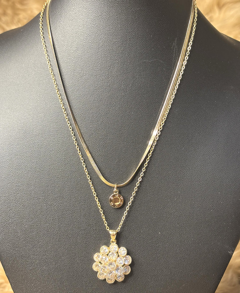 LA FILLE D'OR Layered Gold-Plated Necklace Set, Crystal Pendant, 22cm Chain Length, 4 cm Pendant