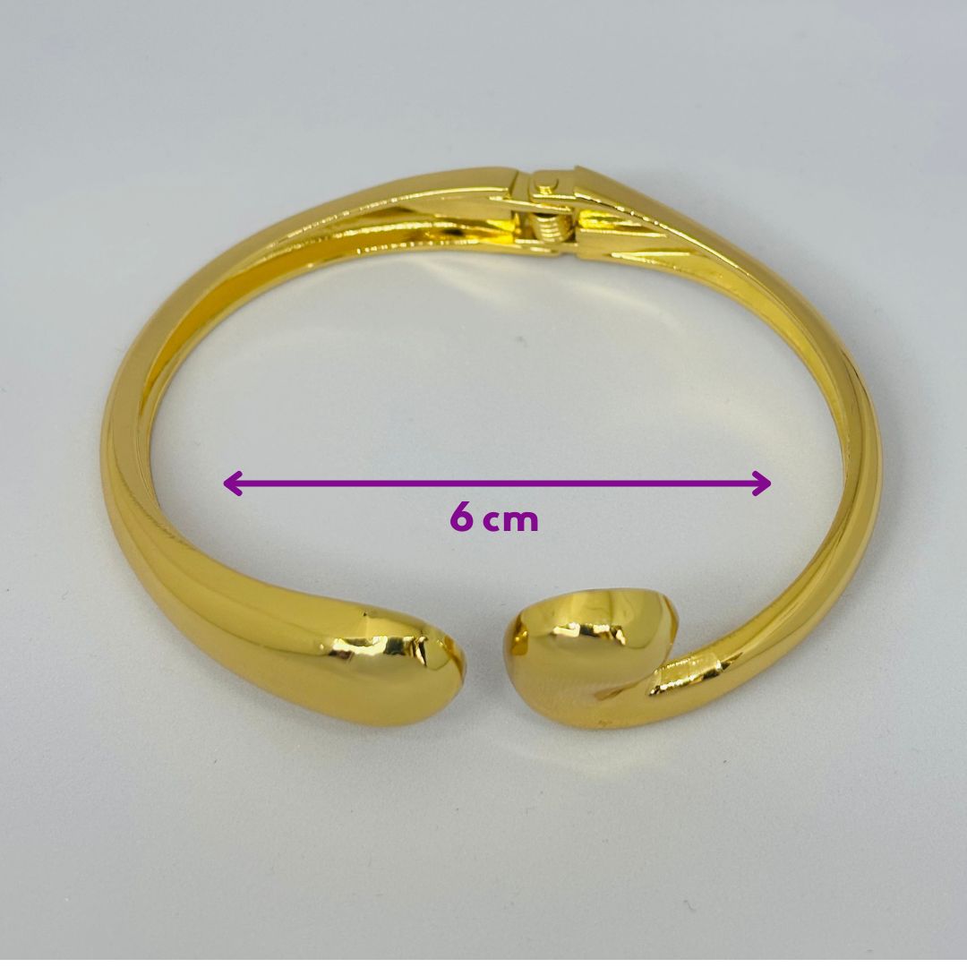 La fille D'or unique style Bracelet Golden colour